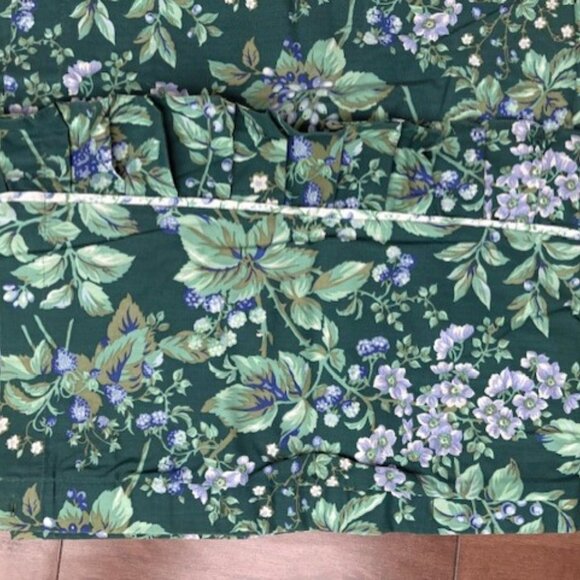 Vintage EUC Laura Ashley Bramble Shower Curtain w/ Ruffle 70"x 74" - Picture 7 of 8